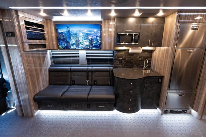 tour-bus-front-lounge-700x467