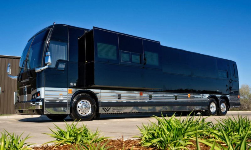 tour-bus-leasing-raven-800x480